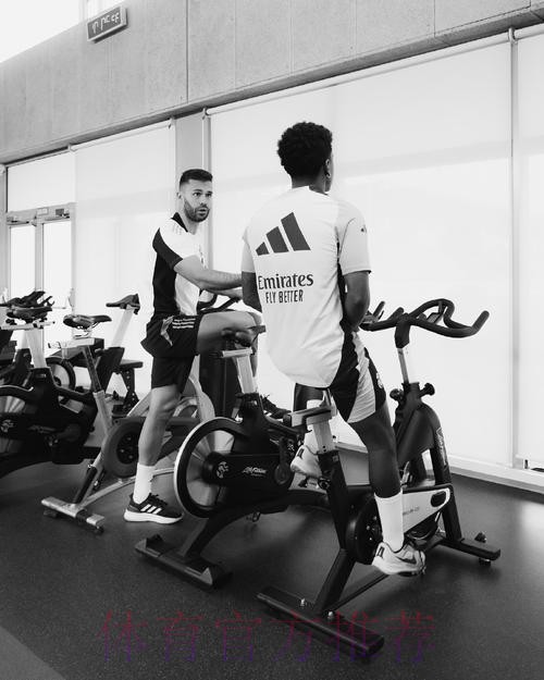 记者：罗德里戈恢复合练 琼阿梅尼继续单独训练